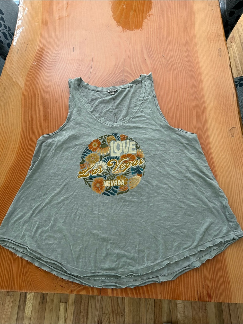 Las Vegas Graphic Tank Top & Souvenir Bag - Sage Green
